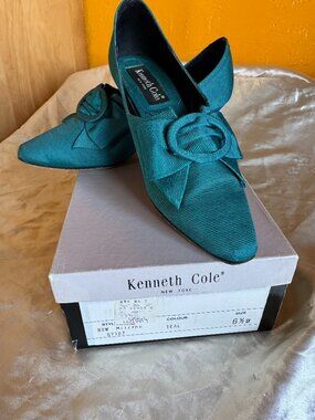 VINTAGE 90s Kenneth Cole Blue Shoes - Size 6.5 - In Original box - Made in Spain